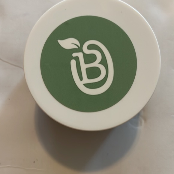 New! Hydrating Mask - Picture 2 of 5